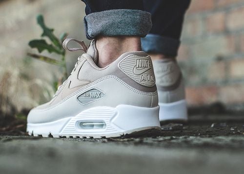 Nike Air Max 90 Essential (537384-087)41 na Arena.pl