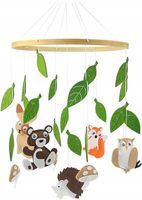 Karuzela do Łóżeczka Dziecięcego Drewniana Z Zawieszkami Motyw Lasu