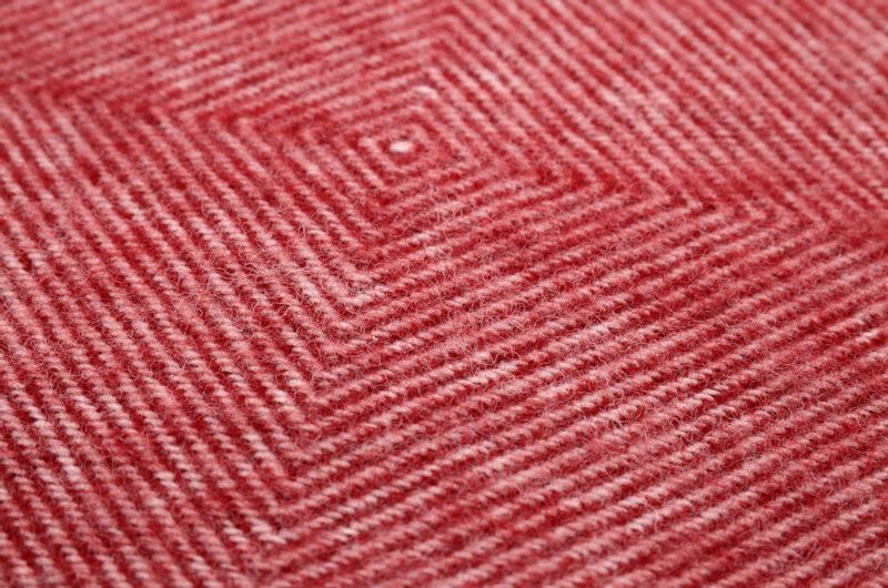 Koc Z Wełny Nowozelandzkiej 150X200 Romby Bordo zdjęcie 4