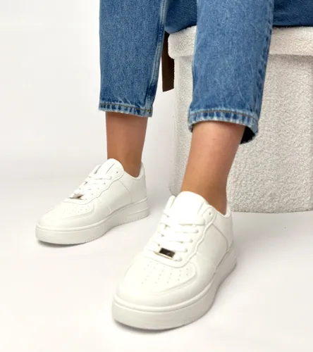 Białe sneakersy na platformie Brigitte 37 na Arena.pl