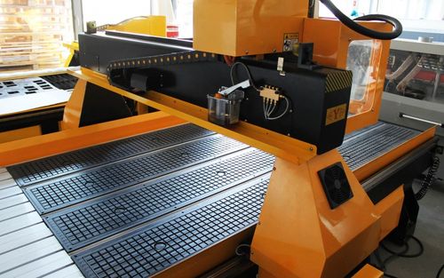 Frezarka ploter CNC 1325 Becker HSD frezarki 300mm na Arena.pl