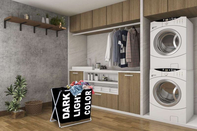 Trzykomorowy kosz na pranie TRIKO - 130L - czarny zdjęcie 7