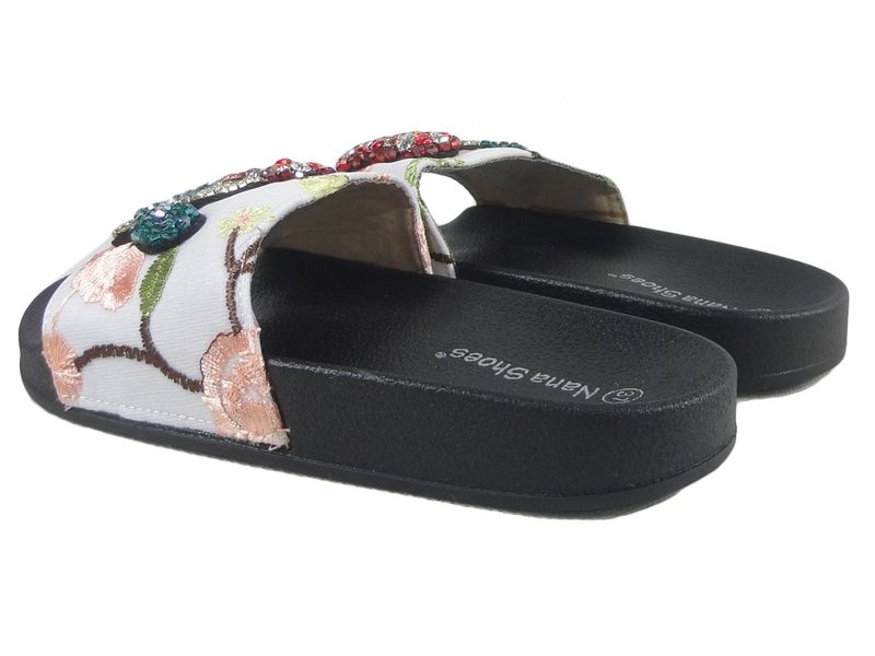 Białe klapki z cyrkoniami i gumowa podeszwą 39 zdjęcie 4