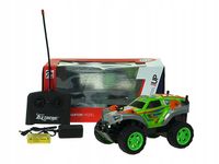 Auto terenowe na radio 1:20, 4 funkcje, akum.i ładowarka; 21x13,5x11cm,