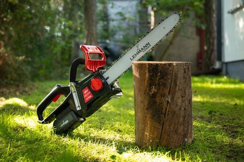 PIŁA ŁAŃCUCHOWA PILARKA AKUMULATOROWA GAŁĘZIÓWKA DREWNA MOCNA AKU 40V na Arena.pl