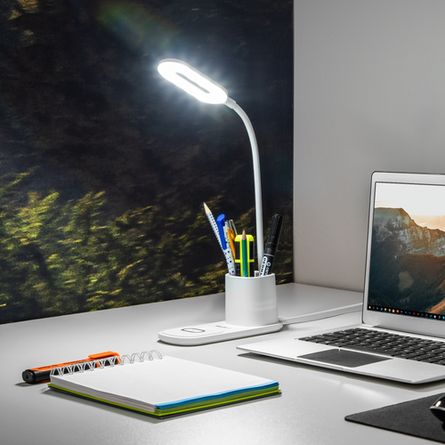 Lampka LED z ładowarką indukcyjną na Arena.pl