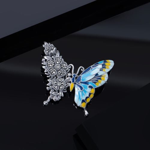 broszka srebrna motyl z markazytami i kolorową emalią na Arena.pl