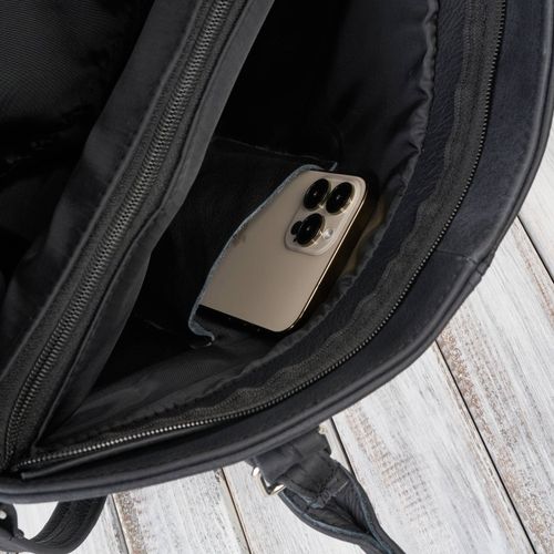 torebka damska skórzana duża czarna na ramię praktyczna pojemna abruzzo na Arena.pl