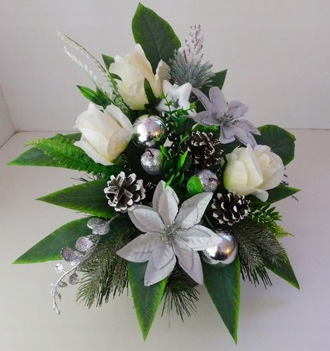 Stroik świąteczny na grób, Boże Narodzenie róża poinsecja biel- srebro na Arena.pl