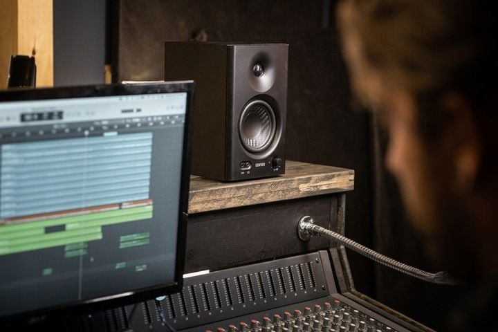 EDIFIER ZESTAW PROFESJONALNYCH GŁOŚNIKÓW KOMPUTEROWYCH 2.0 MR4 AUDIO 42W zdjęcie 11