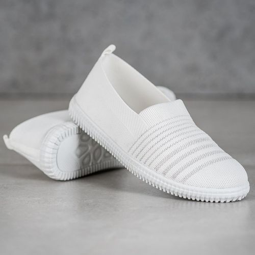 Przewiewne Slipony r.40 na Arena.pl