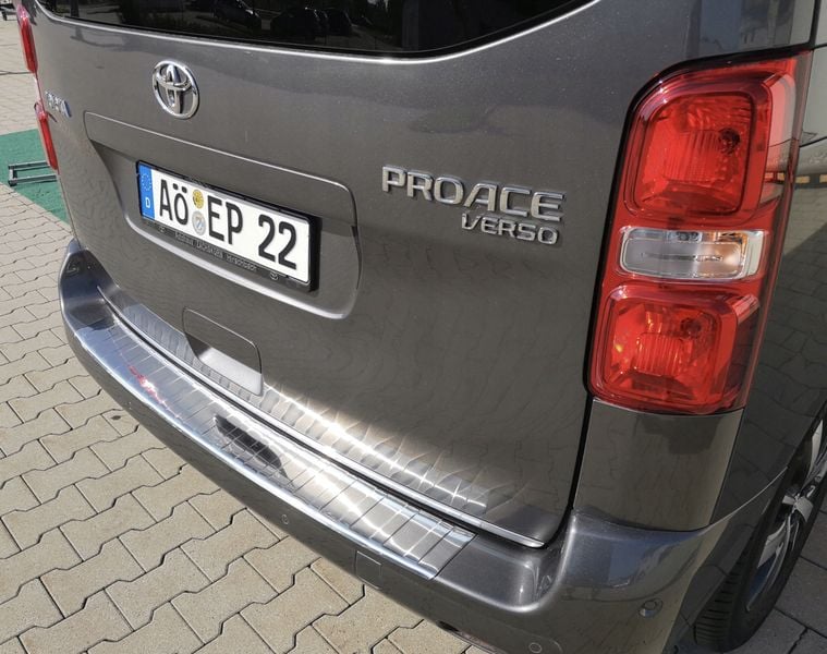 Citroen JUMPY III 2016+ Listwa CHROM na klapę zdjęcie 8