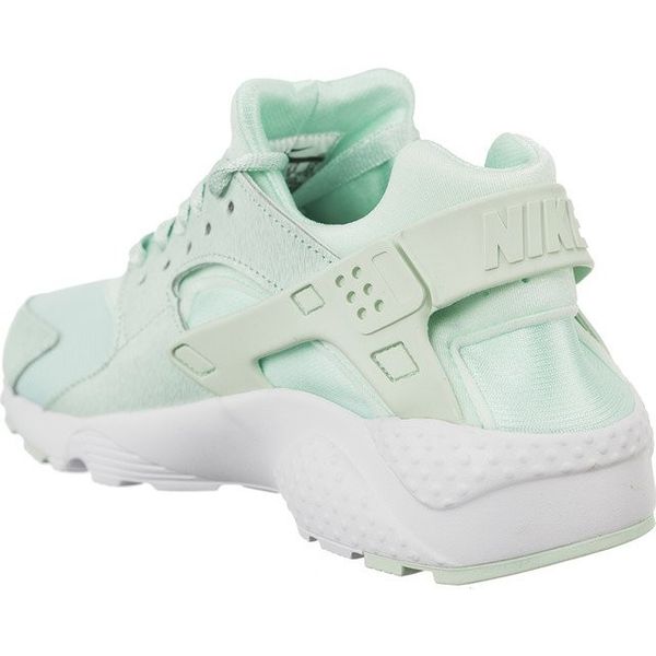 Nike on sale huarache 35