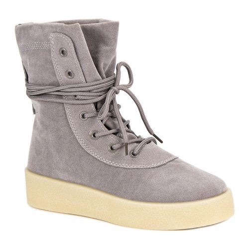 Sznurowane botki r.39 na Arena.pl