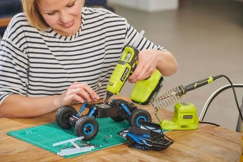 RYOBI AKUMULATOROWY PISTOLET DO KLEJU NA GORĄCO SZTYFTY 11-12mm RGL18- na Arena.pl