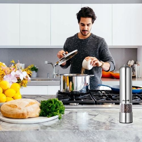 MŁYNEK ELEKTRYCZNY DO SOLI PIEPRZU PRZYPRAW REGULACJA MIELENIA ŁUCZNIK na Arena.pl