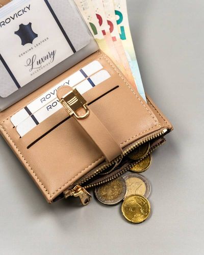 pojemny, rozbudowany portfel damski ze skóry ekologicznej - 4u cavaldi na Arena.pl