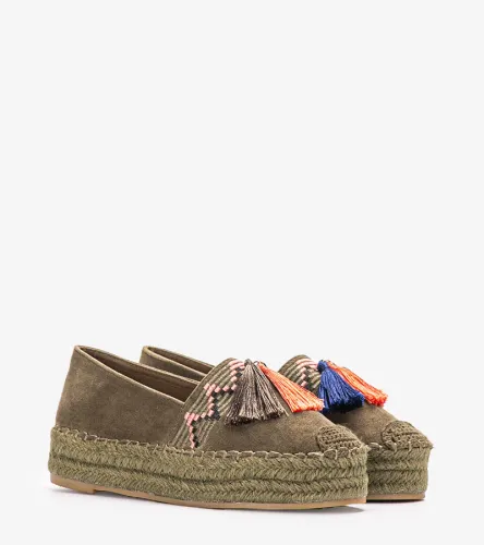 Zielone espadryle na platformie Pisquid 41 na Arena.pl