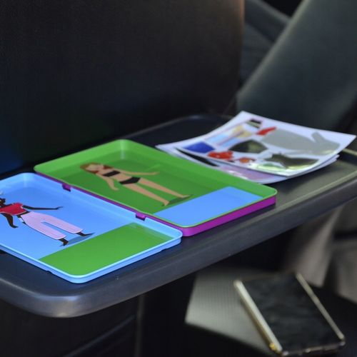 Podróżna gra Magnetyczna The Purple Cow - Ubieranki, Stroje, Magnesy na Arena.pl