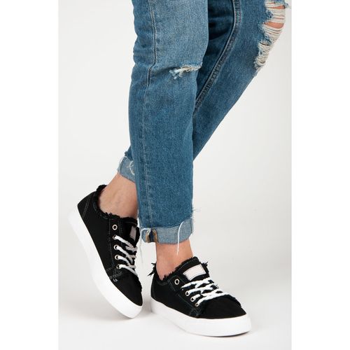 Czarne Trampki r.40 na Arena.pl