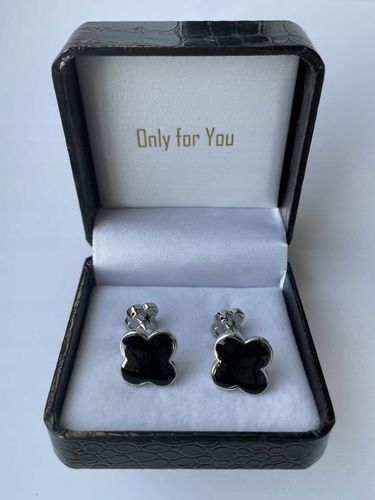 Markowe spinki do mankietów Exciting Czarna Koniczyna Koniczynka z Onyxem na Arena.pl