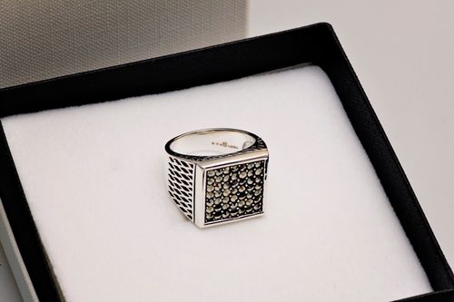 sygnet Staviori na Arena.pl