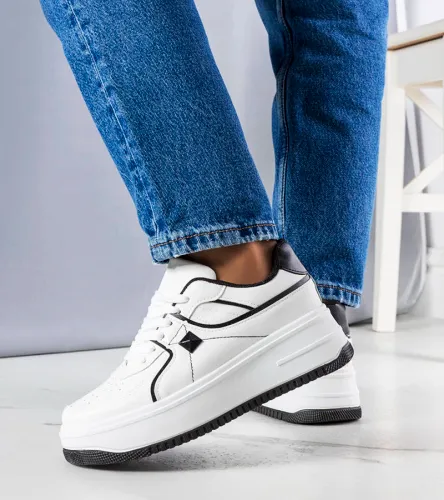 Białe sneakersy na platformie Juanita 38 na Arena.pl