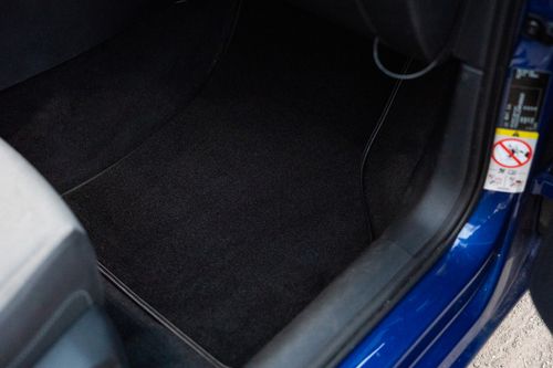 Dywaniki welurowe Audi A2 2000-2005 hatchback czarne na Arena.pl