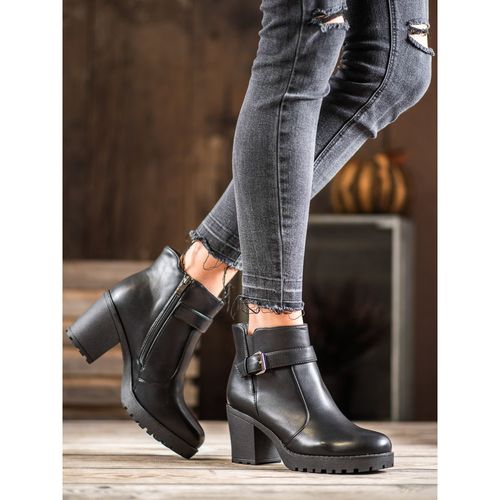 Botki Z Klamrą r.38 na Arena.pl