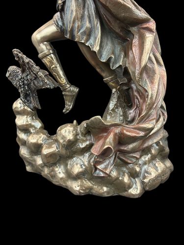 ATENA RZUCAJĄCA OSZCZEPEM Z SOWĄ VERONESE  (WU76978A4) na Arena.pl