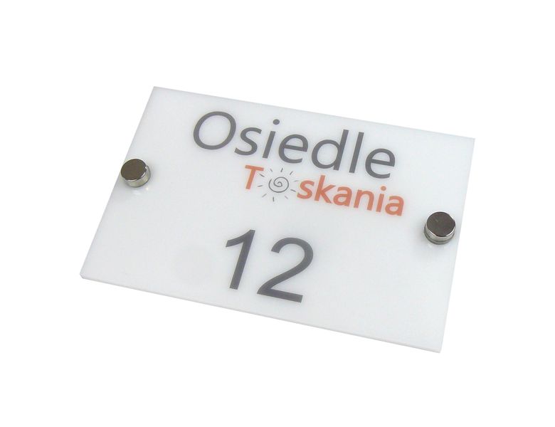 tabliczka szyld z plexi informacyjna adresowa z nadrukiem UV format A5 zdjęcie 1