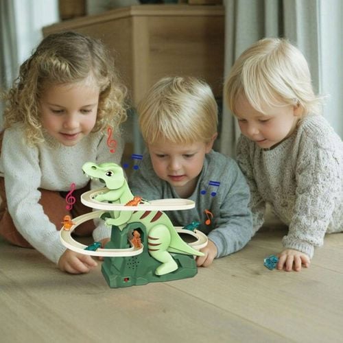 Wspinaczka po schodach Dinozaura na Arena.pl