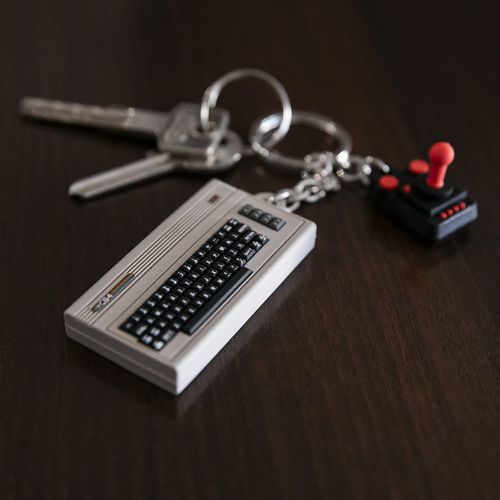 Brelok Konsola Commodore C64 na Arena.pl