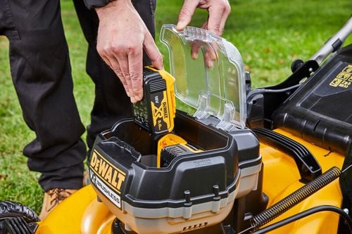 kosiarka do trawy akumulatorowa 48cm 2*18v 2*5.0*ah - dw dcmw564p2 na Arena.pl