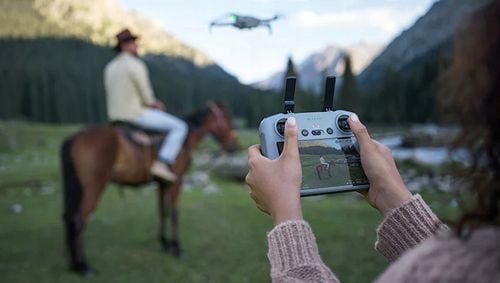 Dron DJI Mini 4 Pro (RC 2) na Arena.pl