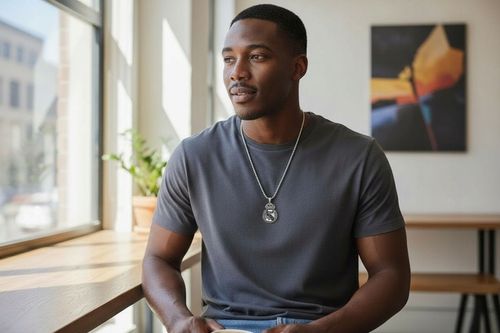 Duża srebrna zawieszka Real Madryt na Arena.pl