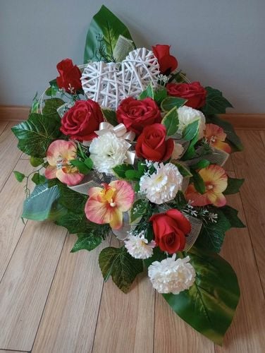 Stroik na cmentarz GRÓB kompozycja KOMPLET SERCE na Arena.pl