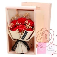 bukiet zapachowych kwiatów mydlanych w pudełku 6 szt. flower box buk09cze