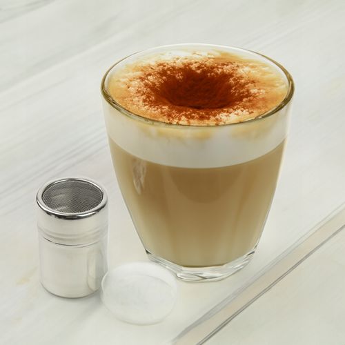 POJEMNIK Z SITKIEM DO POSYPYWANIA KAWY CIASTA CUKREM KAKAO + 6 SZABLONÓW na Arena.pl