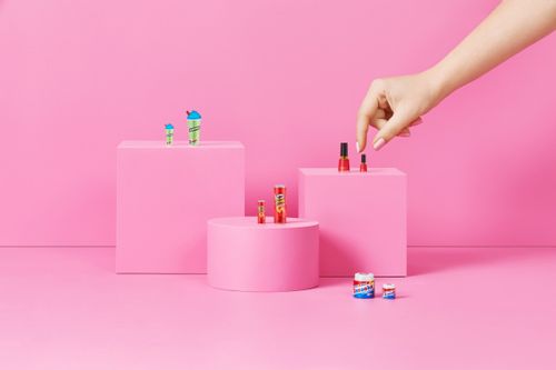 Figurki Mini Brands Global  Karton 36 Sztuk na Arena.pl