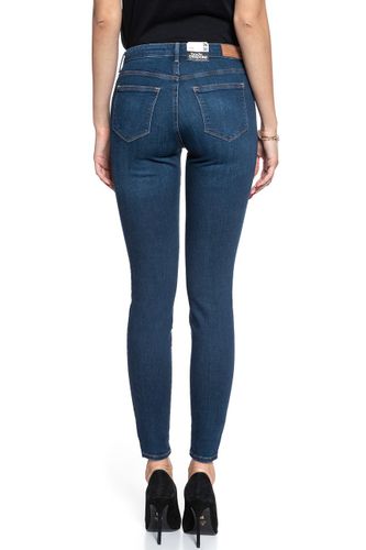 WRANGLER SKINNY DARK INDIGO W28KVQX1E W26 L32 na Arena.pl