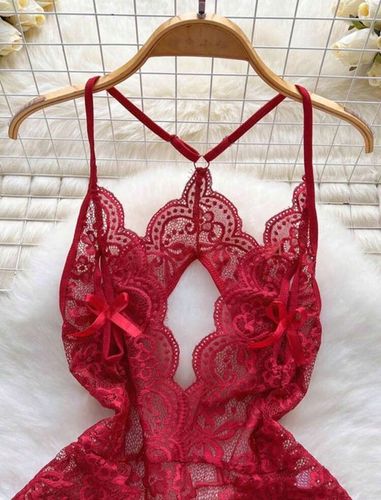CZERWONE BORDOWE BODY OTWARTY KROK DZIURKĄ SERDUSZKIEM EROTYCZNE 36 38 na Arena.pl