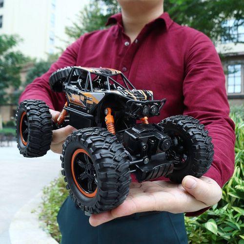 SAMOCHÓD ZDALNIE STEROWANY MONSTER AUTO RC 4X4 KOŁA XXL + PILOT AKUMULATOR na Arena.pl