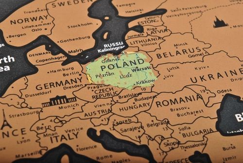 Mapa świata - zdrapka z flagami na Arena.pl