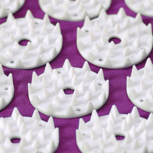 MATA ZDROWOTNA DO AKUPRESURY Z KOLCAMI + PODUSZKA na Arena.pl