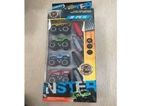 ND21_108281 Wyscig 4 aut z wyrzytniami