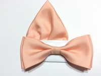 Łososiowa jasna mucha gładka jednolita z poszetką