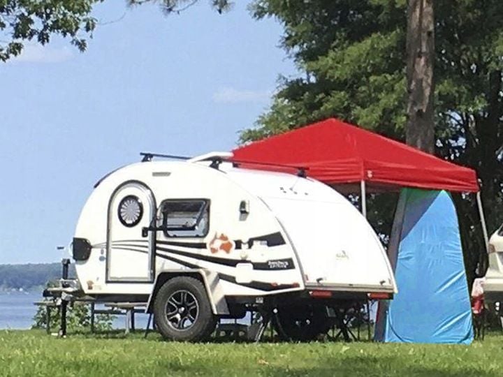 NAMIOT TURYSTYCZNY KEMPINGOWY WC PRZEBIERALNIA TOALETA PRYSZNIC WC zdjęcie 9