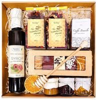 KOSZ PREZENTOWY PREZENT UPOMINEK MIÓD PIERNIKI HERBATA KAWA SYROP