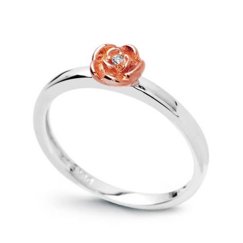pierścionek różyczka z białego złota z diamentem na Arena.pl